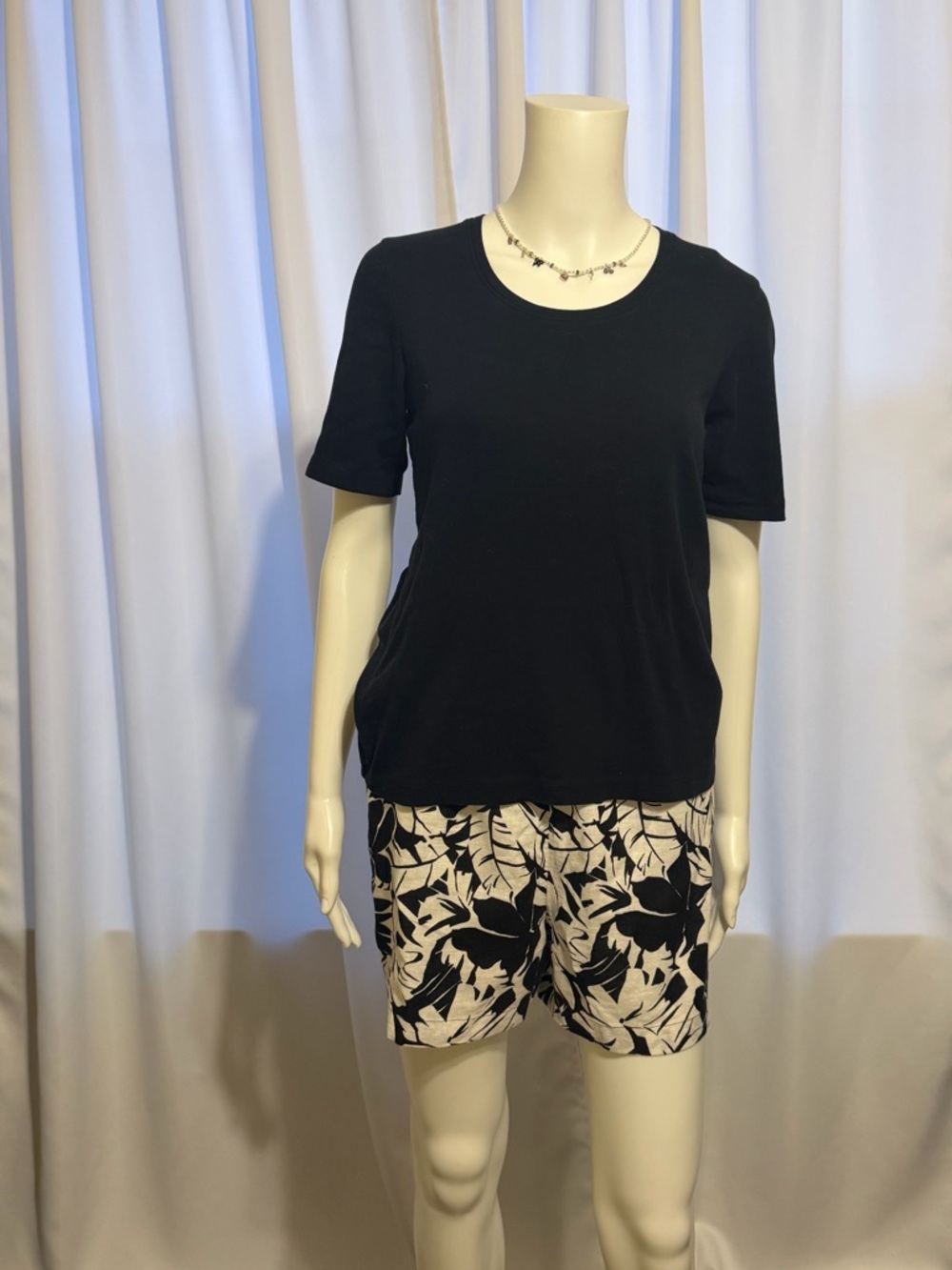 Michael Kors Tropical Palm Print Shorts Black White Linen Blend Large L